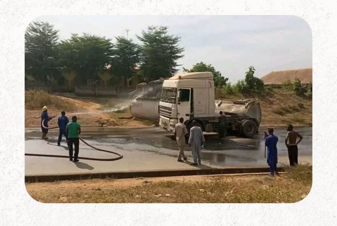 FRESH TANKER OVERTURNS BLOCK LAPAI AGAIE ROAD WEEKS AFTER DEADLY EXPLOSION IN NIGER STATE